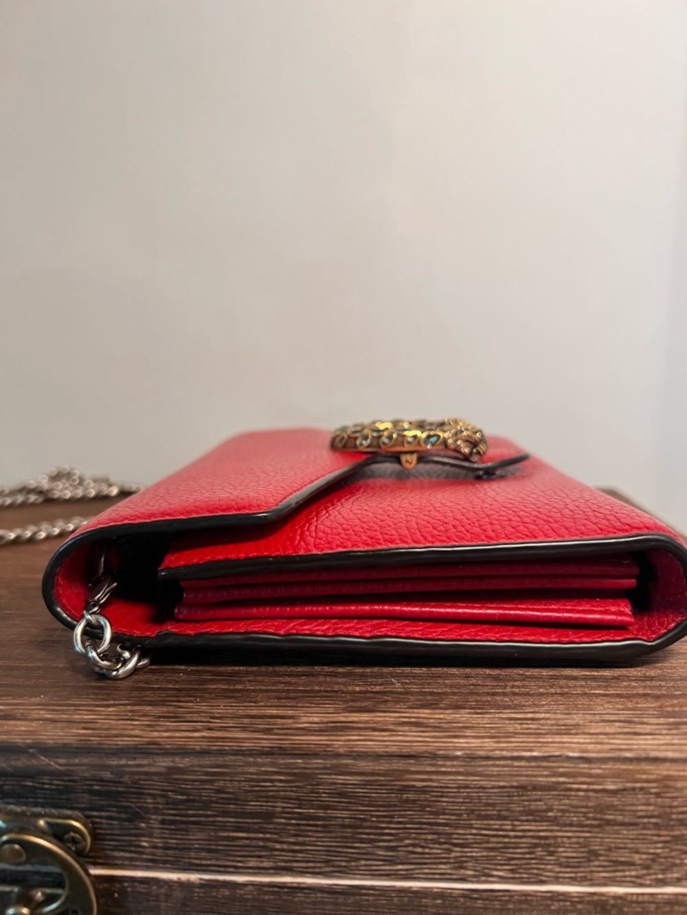 Gucci Red Leather Envelope Clutch with Gold-Tone Horsebit - Picture 3 of 9